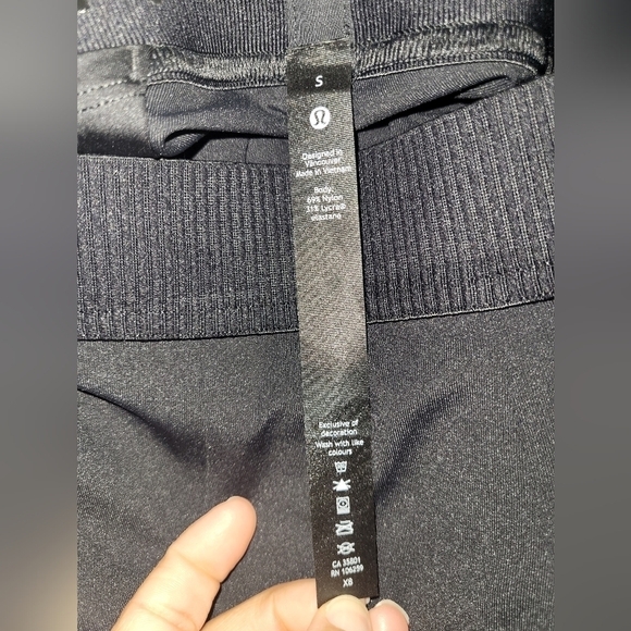 Lululemon License to Train Tight 21" In Black Size S - Picture 8 of 13